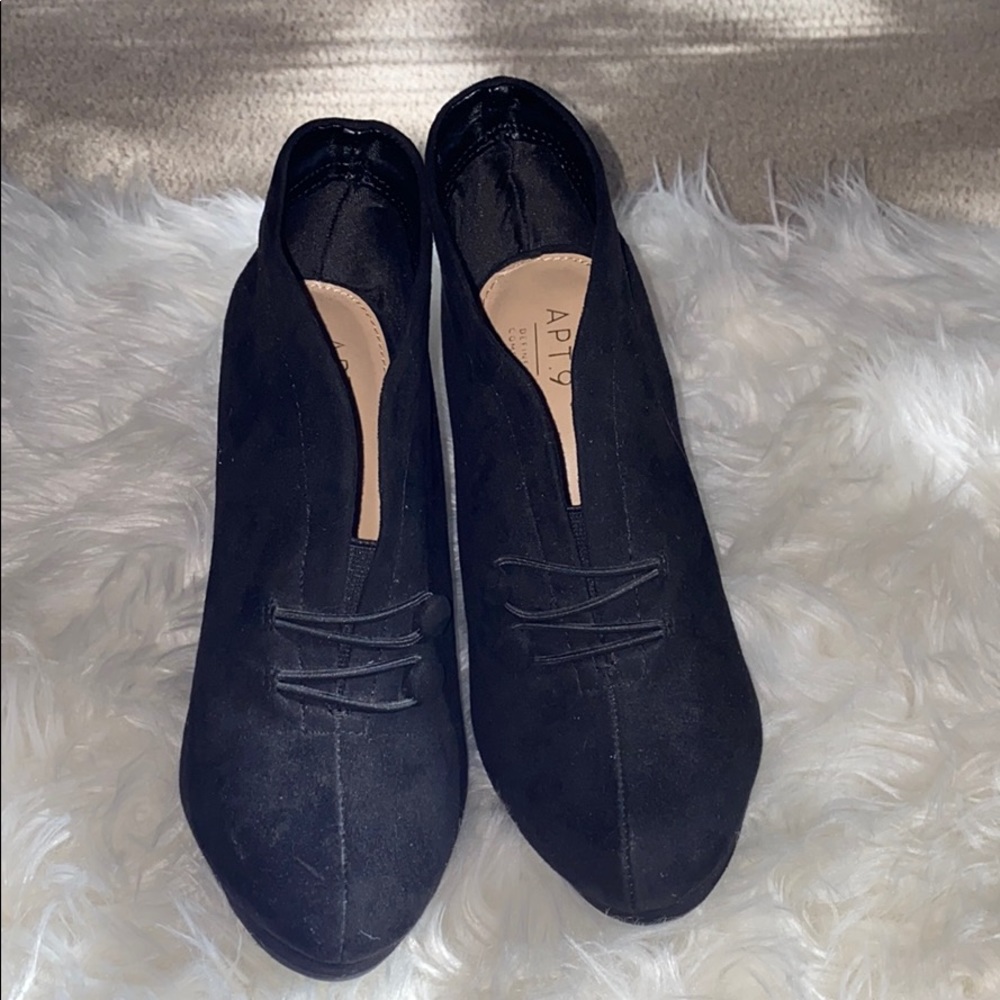 APT 9 black suede heels